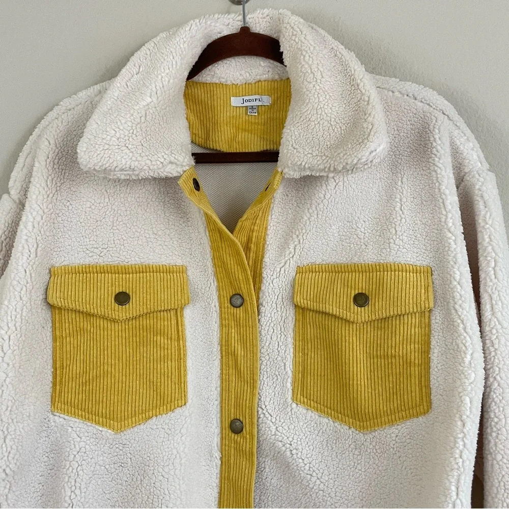 JODIFL‎ Corduroy Trim Button Up Sherpa Jacket Size S Cabincore